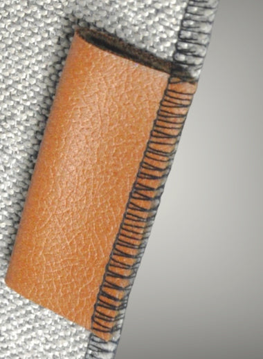 Die toGo Bag Eco Line Schutztasche schützt den toGo Filter mit seinem robusten, wasserabweisenden Polsterstoff. Auch kann die toGo Bag beliebig anders verwendet werden, etwa für zusätzliche Ordnung in der Handtasche oder um Flaschen zu ummanteln.