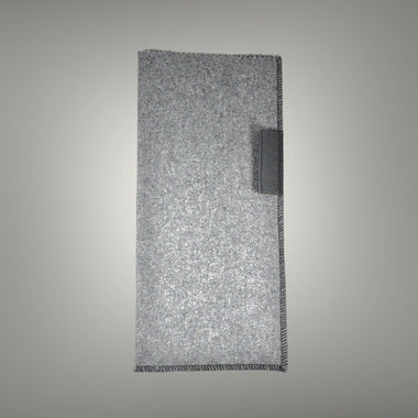 Die toGo Bag Schutztasche schützt den toGo Filter mit seinem robusten, wasserabweisenden Filzstoffmaterial. Auch kann die toGo Bag beliebig anders verwendet werden, etwa für zusätzliche Ordnung in der Handtasche oder&nbsp;um Flaschen zu ummanteln.